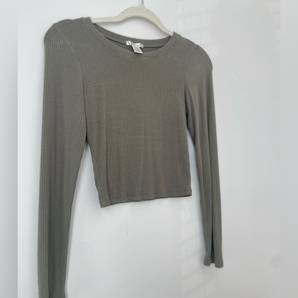 Green soft long sleeve